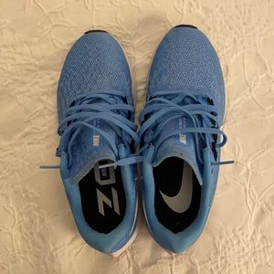 Basically brand new Nike zoom shoes Pegasus 36